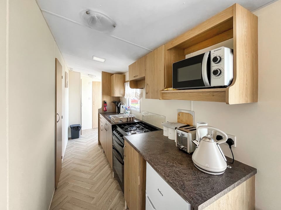 Kitchen | E&M, Towyn