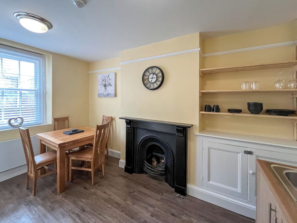 Kitchen/diner | Albert Cottage, Llandudno
