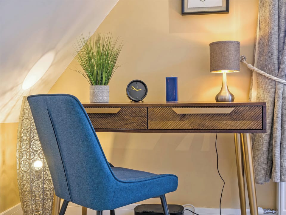 Double bedroom | The Panorama, Truro