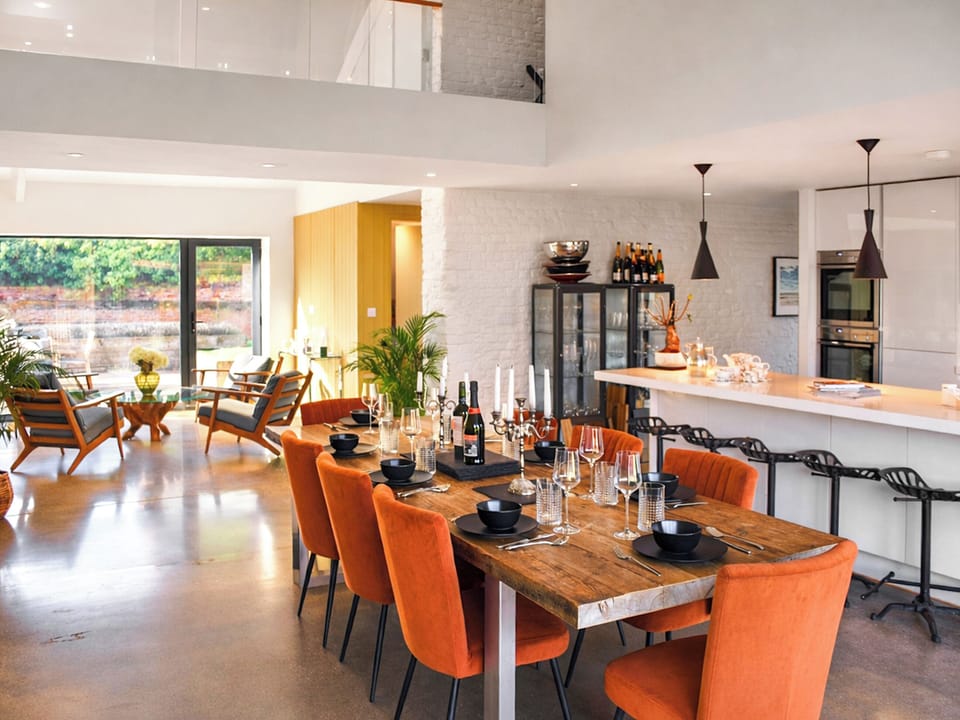 Open plan living space | South Barn, Heydon
