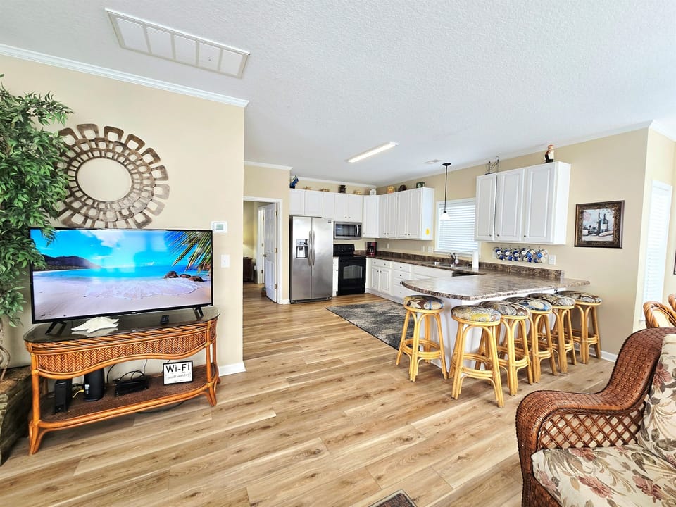 Living/Kitchen