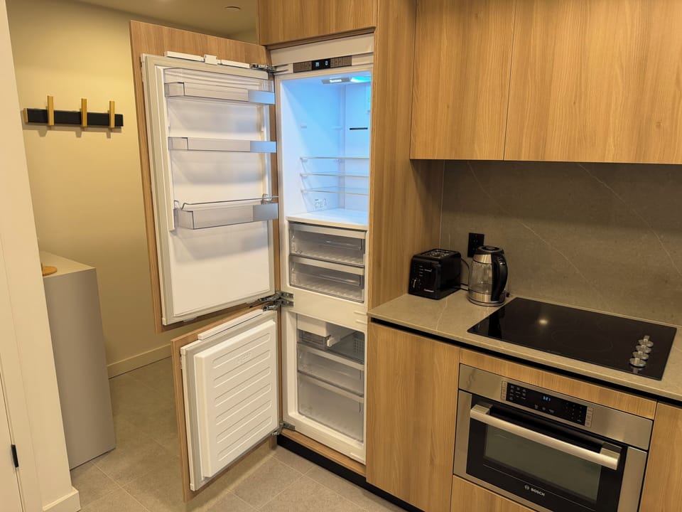 Integrated Refrigerator and Freezer. 