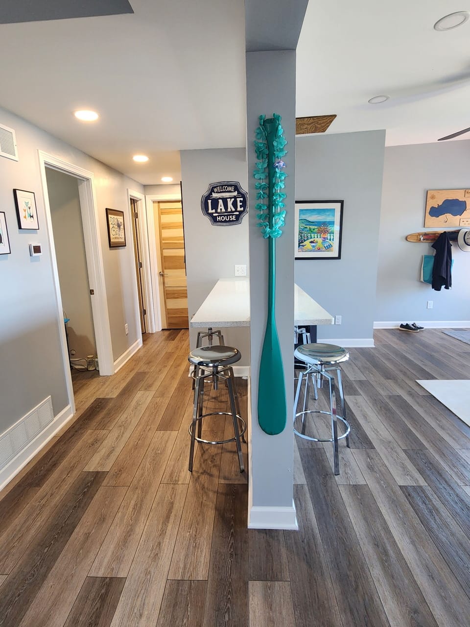Dining bar.