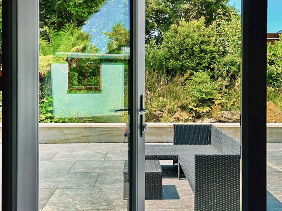 Outdoor | Courtyard Studio 1, Douglas