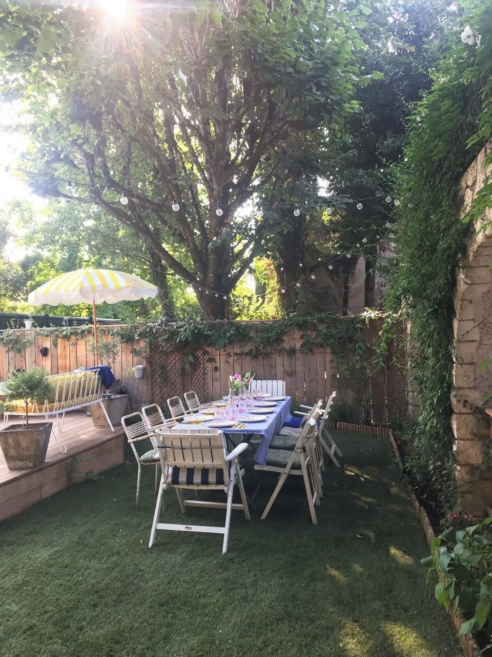 Outdoor dining