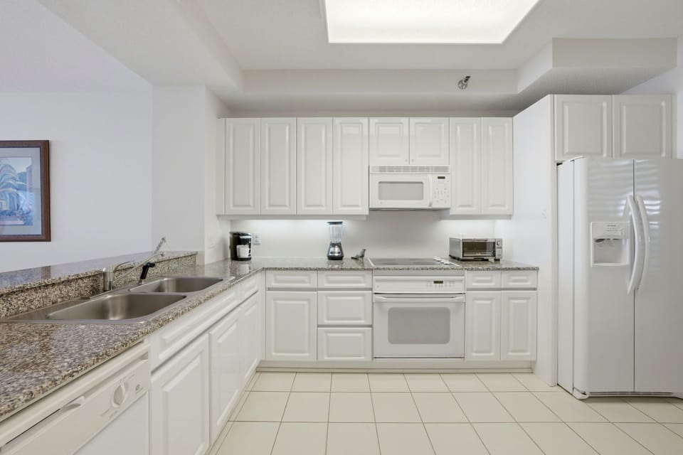 Beach Colony West 15C- Kitchen