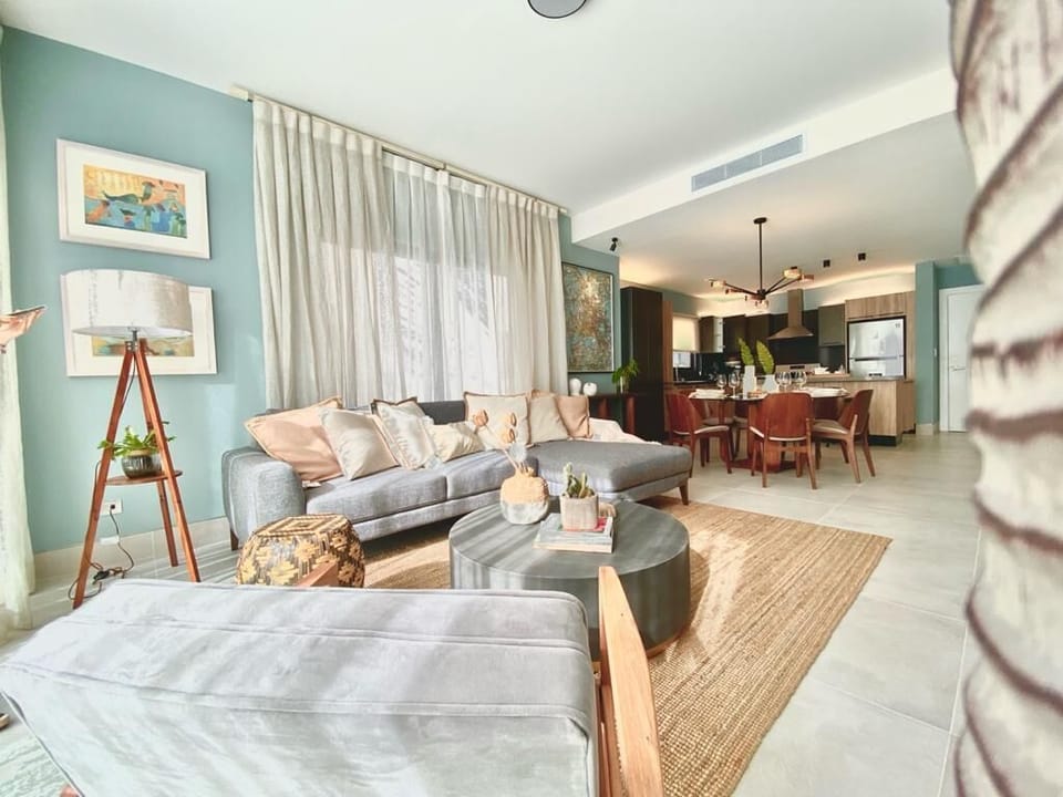 High-end 1 BR Loft Apartment (378)