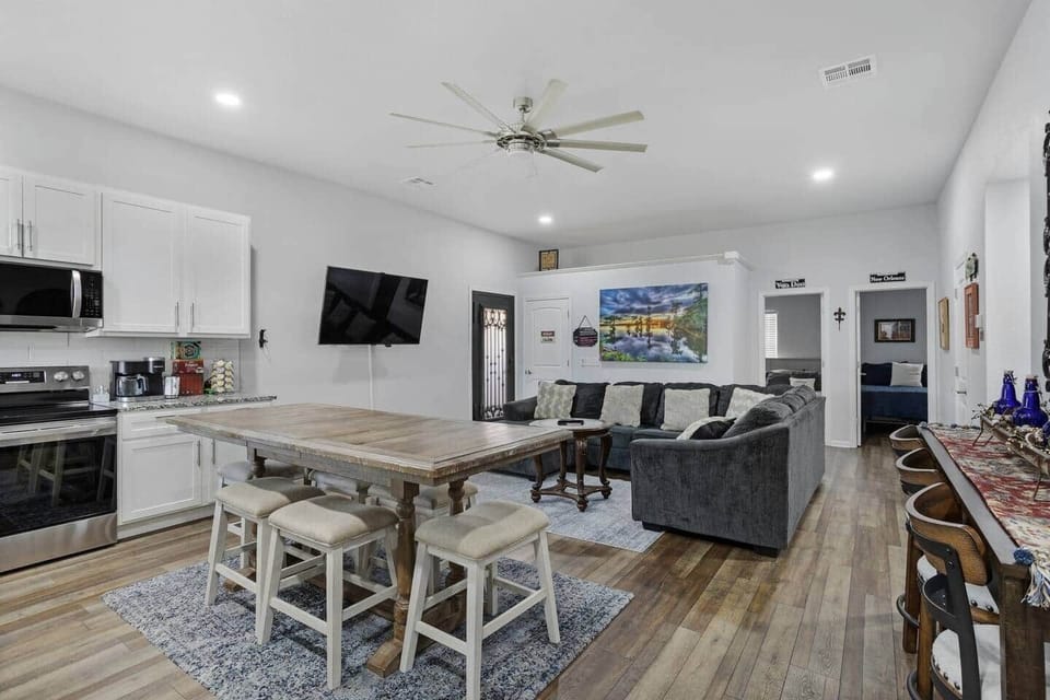 Fully equipped kitchen with large island — perfect for group meals