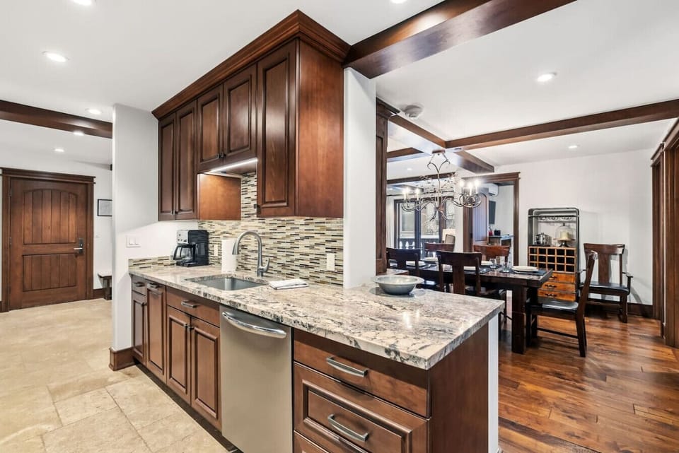 Fully equipped kitchen
