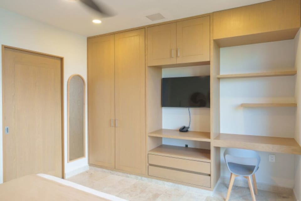 Work comfortably at the desk, then relax in quiet privacy.