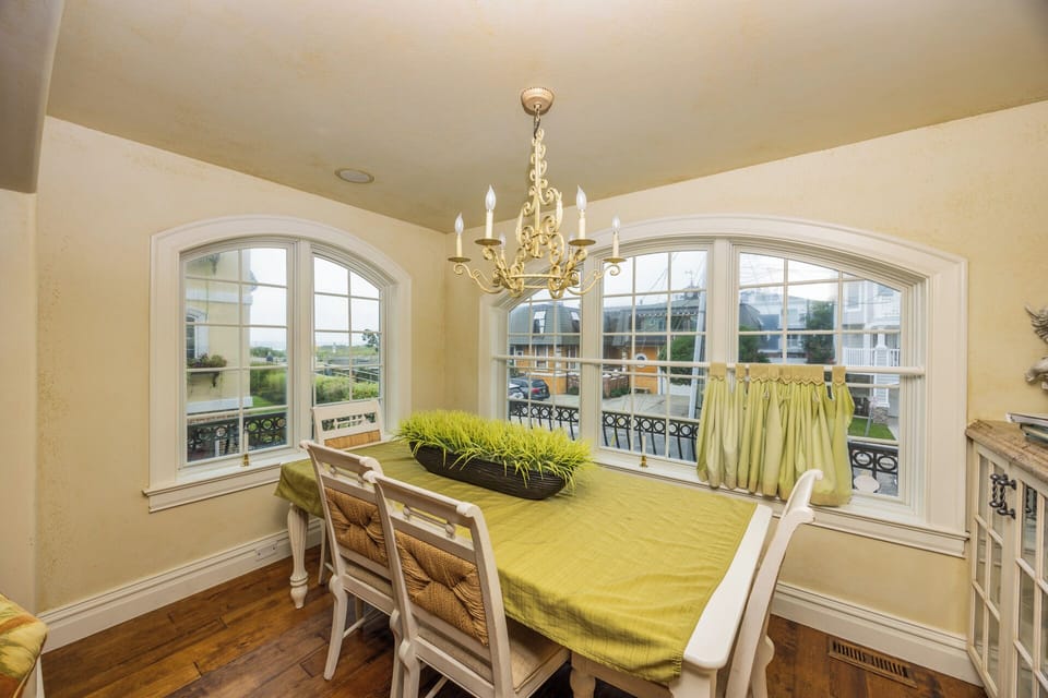 Cozy dining area with views