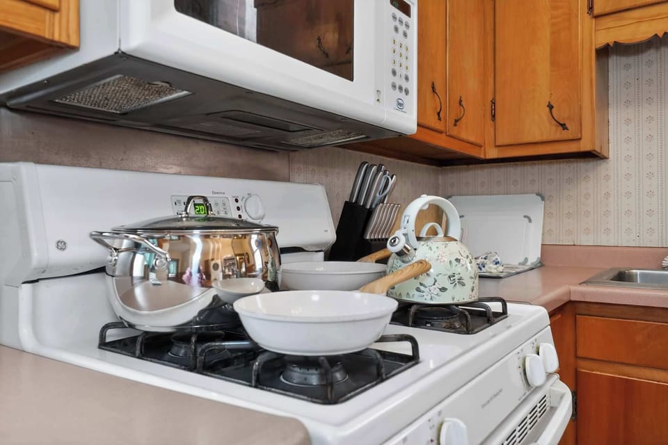Fully equipped kitchen ready for home-cooked meals and family breakfasts.