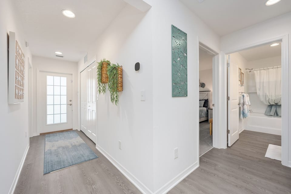 Guest Sleeping Quarters to the Right w/ 2x Bedrooms & Bathroom. To the Left is the Laundry, Master Quarters & Pool Access