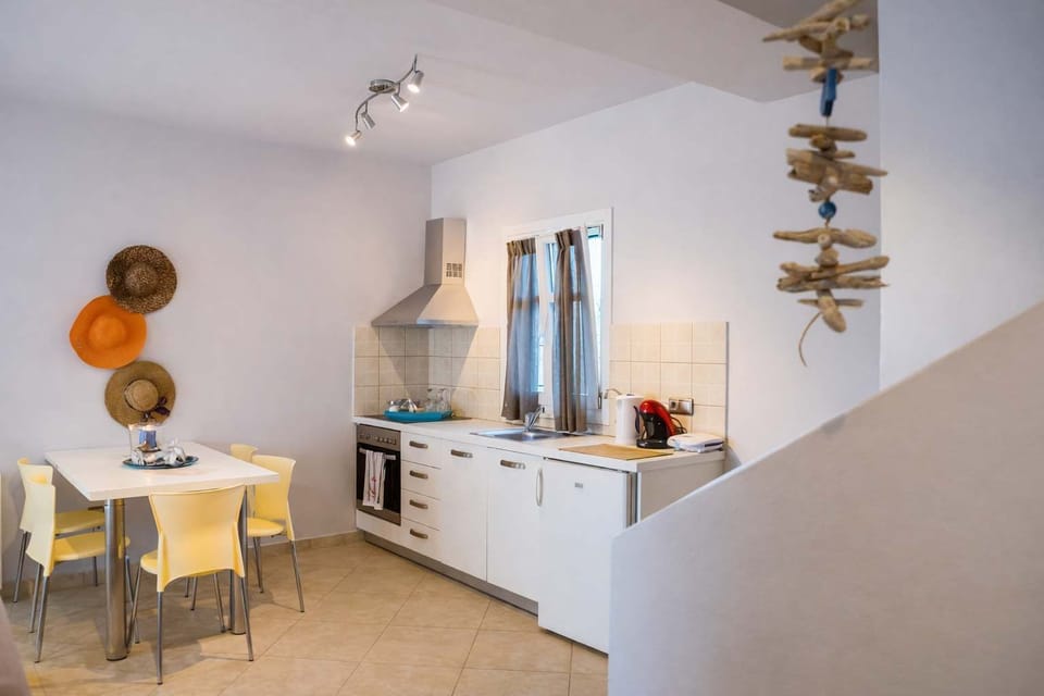 Fully equipped kitchen for added convenience