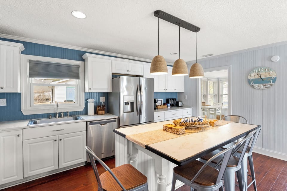 KDN9604: Good Times Wright Place | Main Level Dining Area And Kitchen