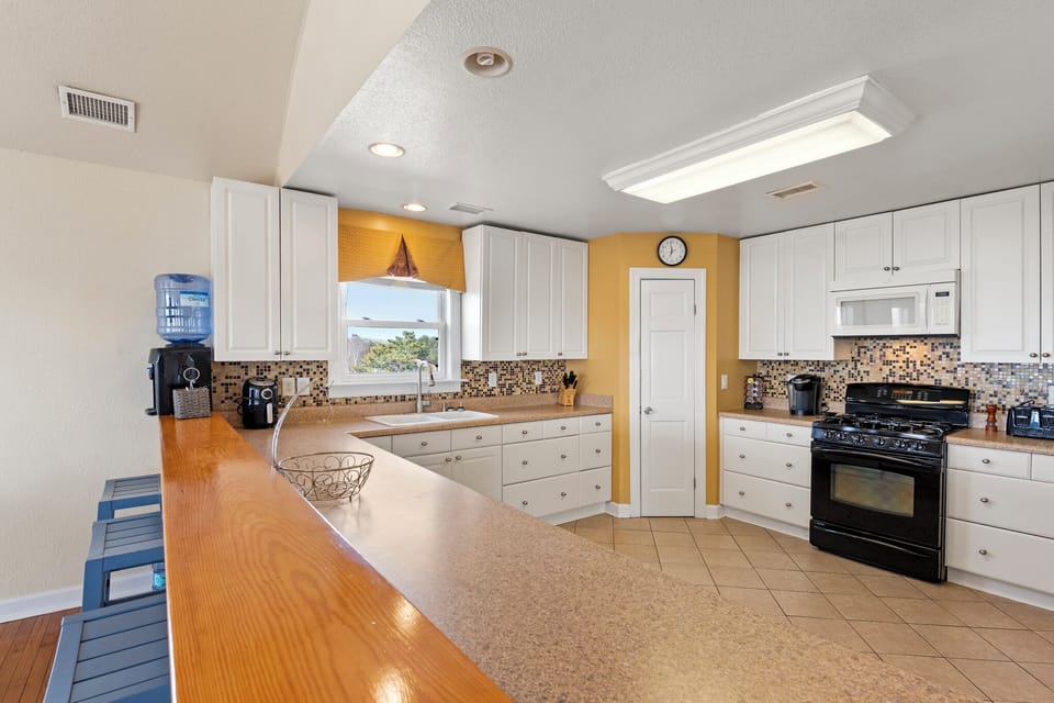 KDN9915: Sounds Like A Plan | Top Level Kitchen