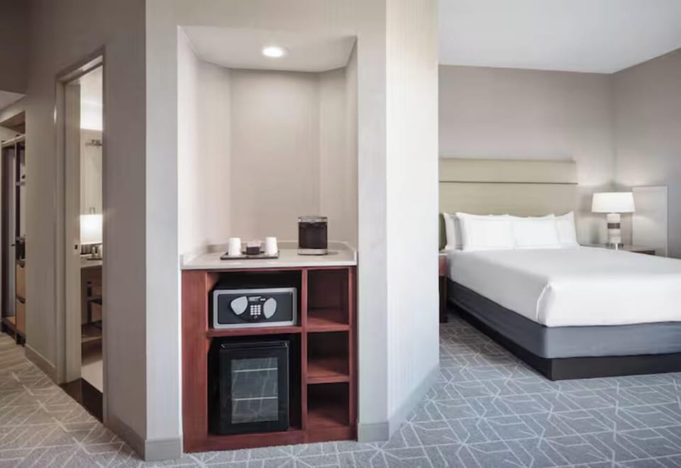 Feel at ease with in-room safe and convenient refreshment station