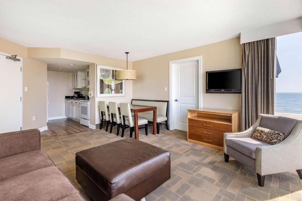 Soak up ocean light from the spacious living and dining area.