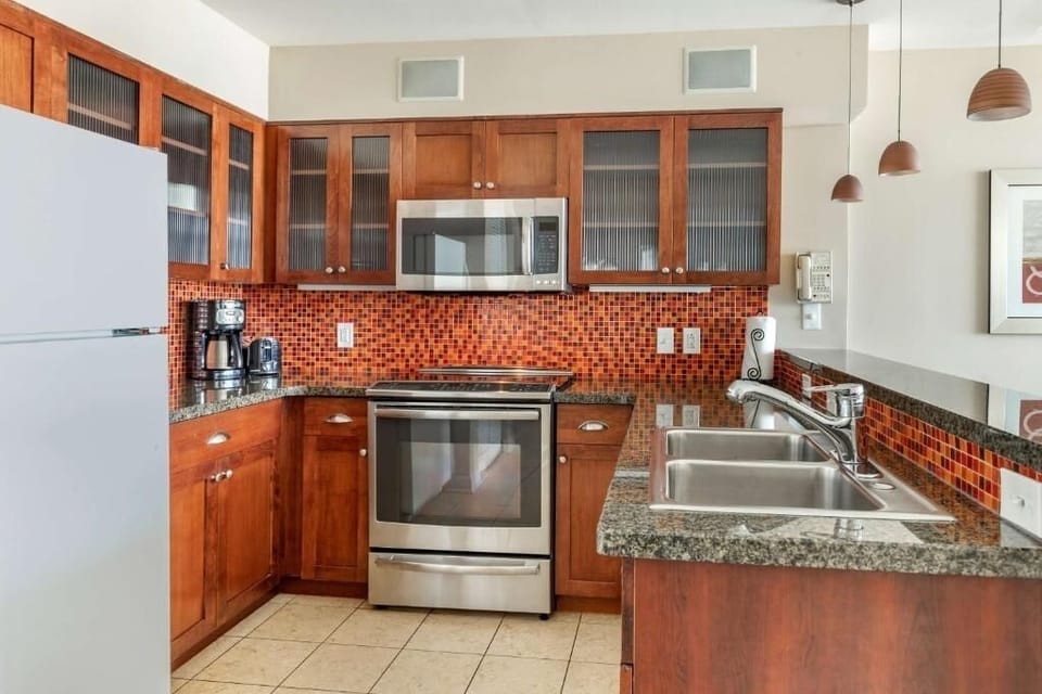 Cook with ease in the full kitchen with modern appliances.