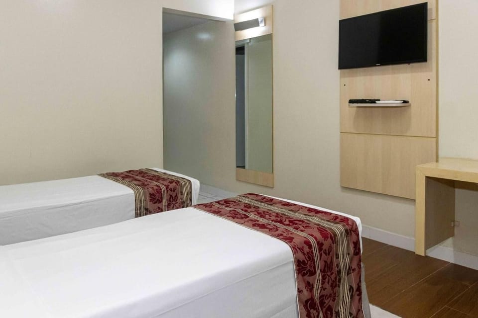 Bedroom. Interior and views may vary based on location and availability.