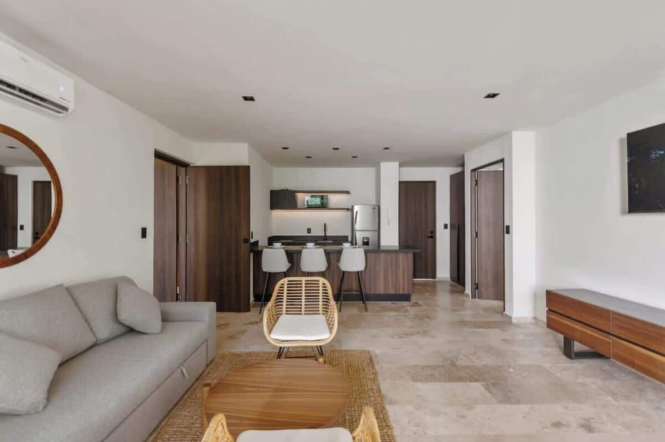 Complete view to the living room 