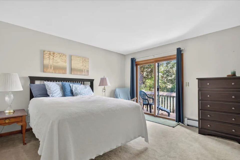 Current upstairs Lakeview Bedroom