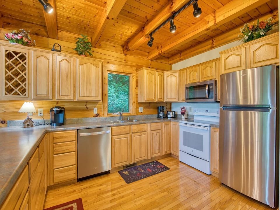 Kitchen | Modern Appliances
