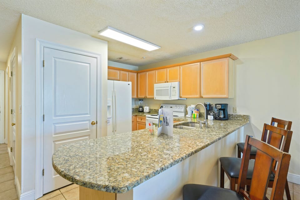 Start your morning with fresh coffee and breakfast before heading down to the sugar white sands of the Emerald Coast.