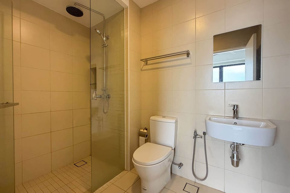 The master's en-suite.