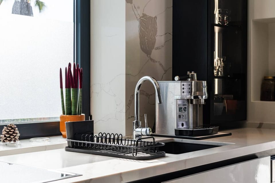 Fully-equipped kitchen details