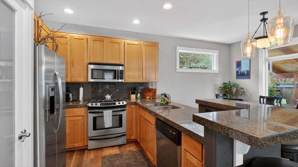 Indoors, Kitchen, Appliance, Microwave, Oven