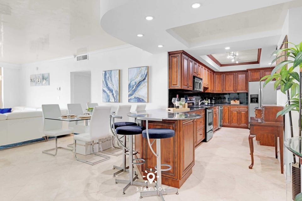 Kitchen and dining 
