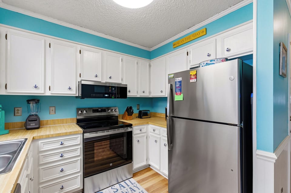 Full Kitchen