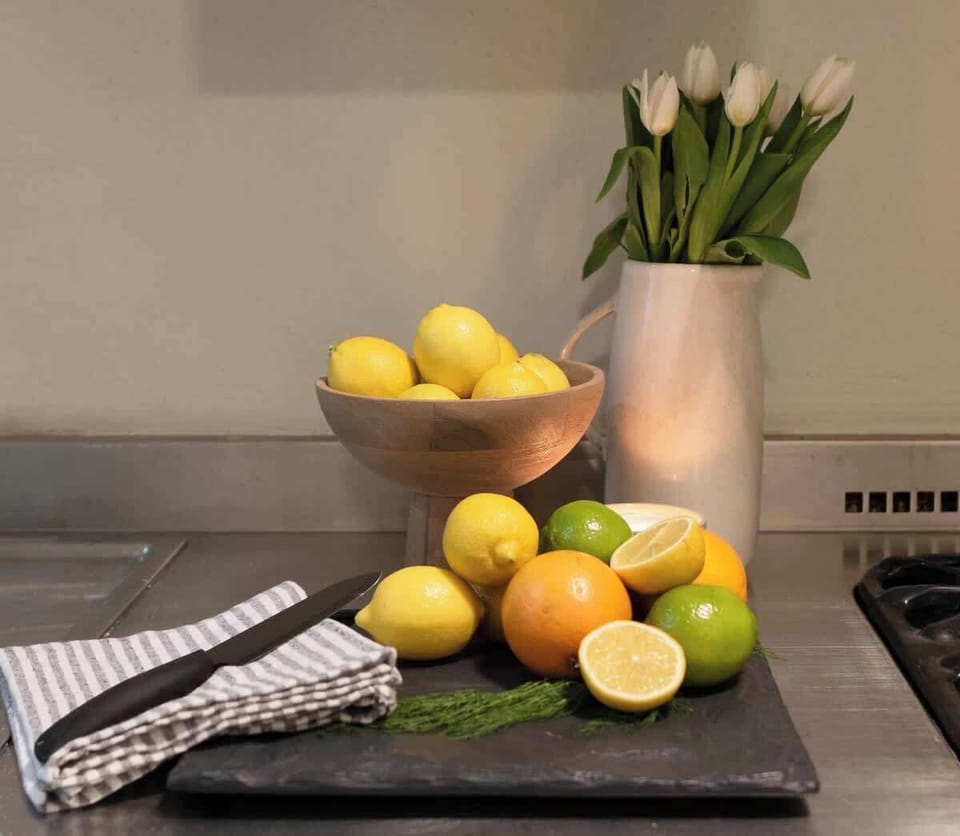 Experience the delight of culinary creations in our fully equipped kitchen, complete with essential supplies like coffee, oil, salt, pepper, and tea. Unleash your inner chef and savor every moment of preparing delicious meals with ease. 