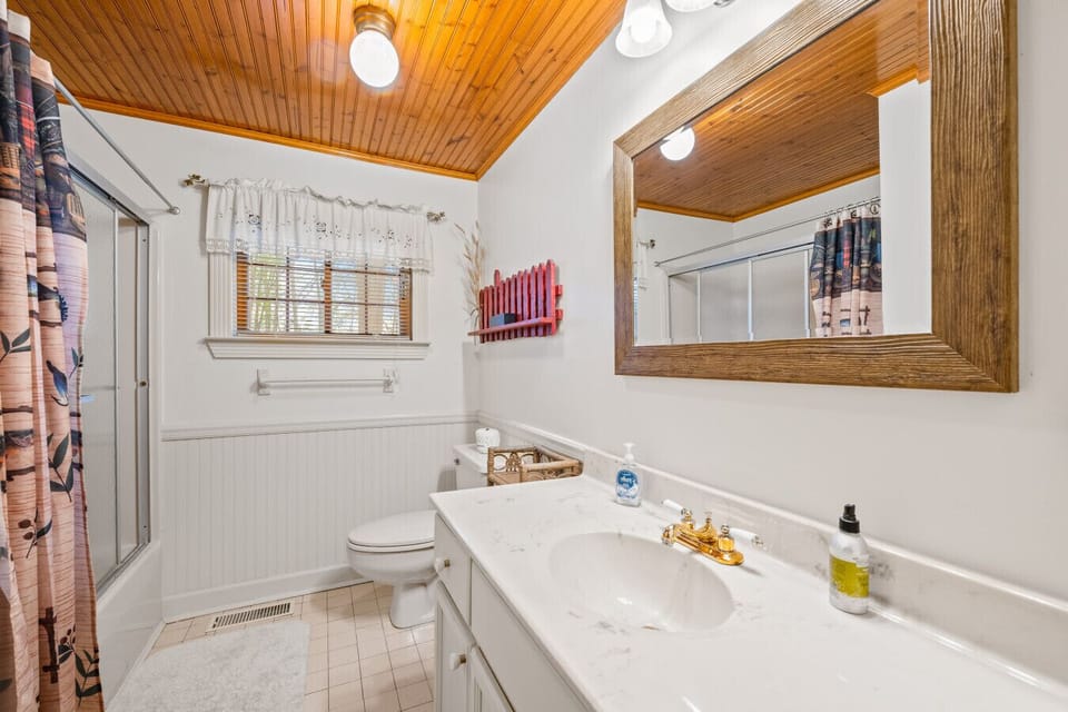 Bathroom 3