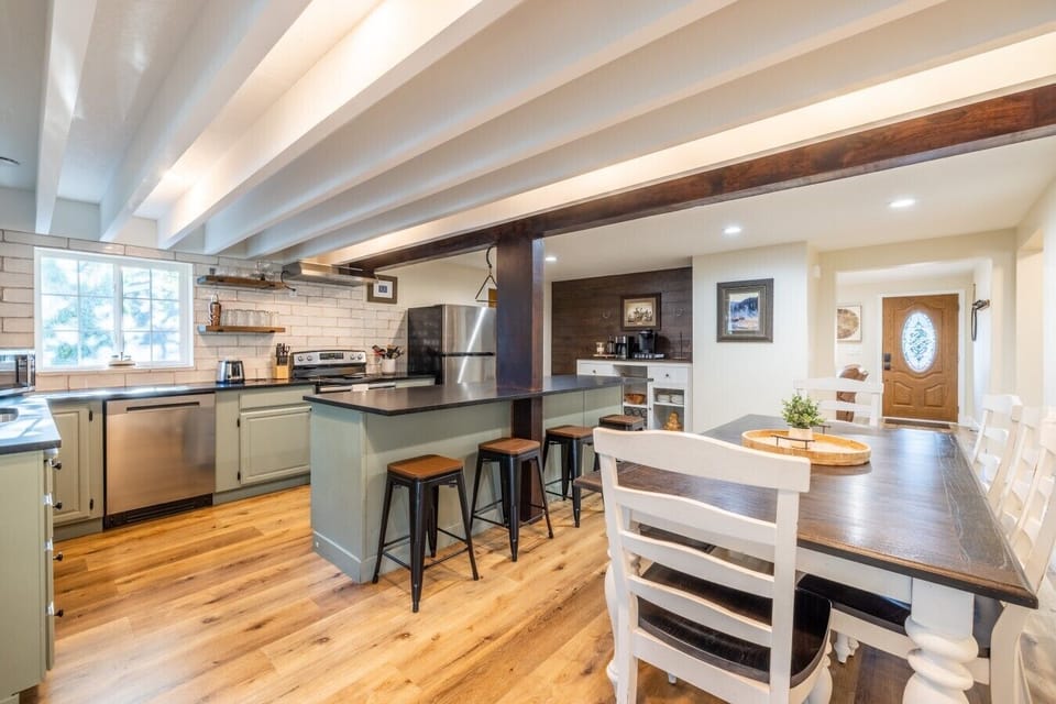 Open Living, Easy Cooking