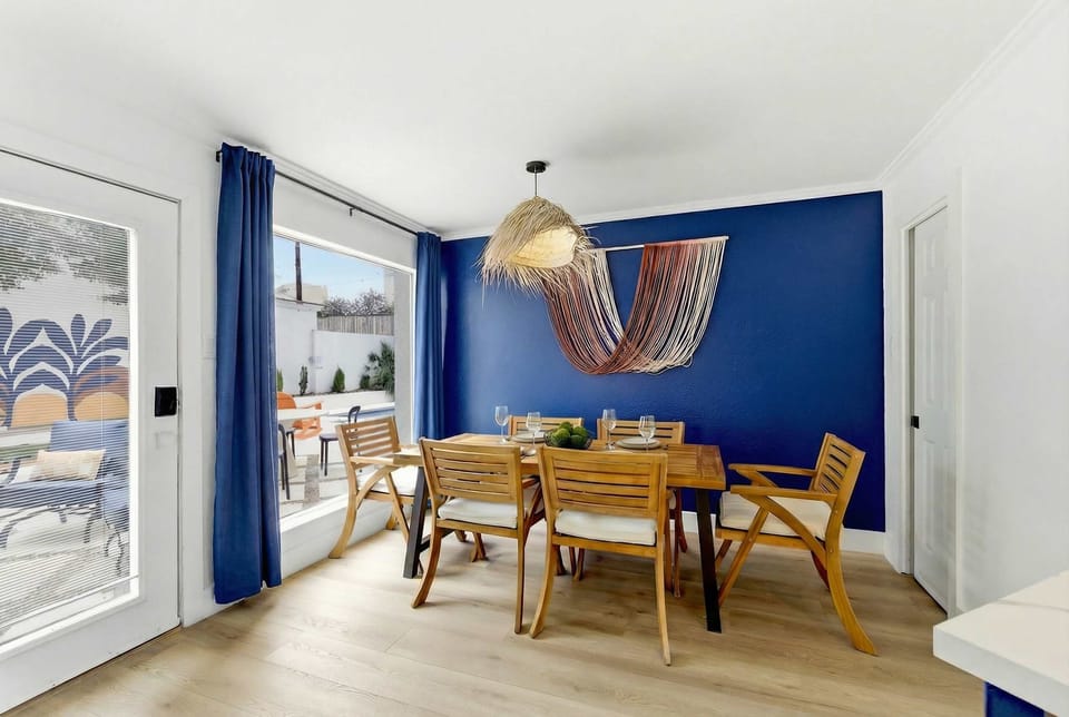 A comfortable space for casual meals and conversation.