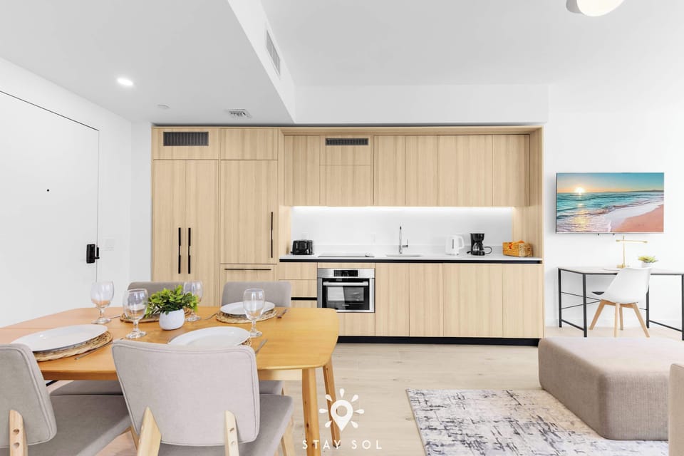 Dining - Kitchen - Open layout 