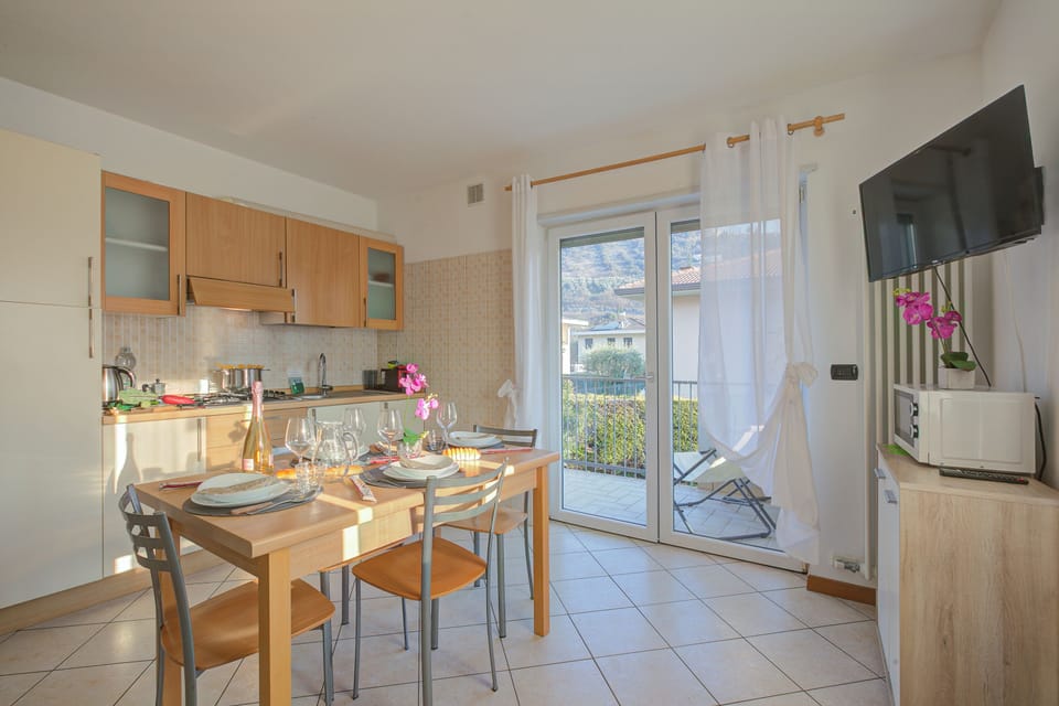 Kitchen and dining area