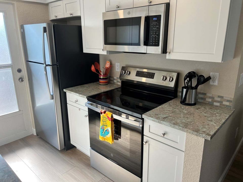 cb 12