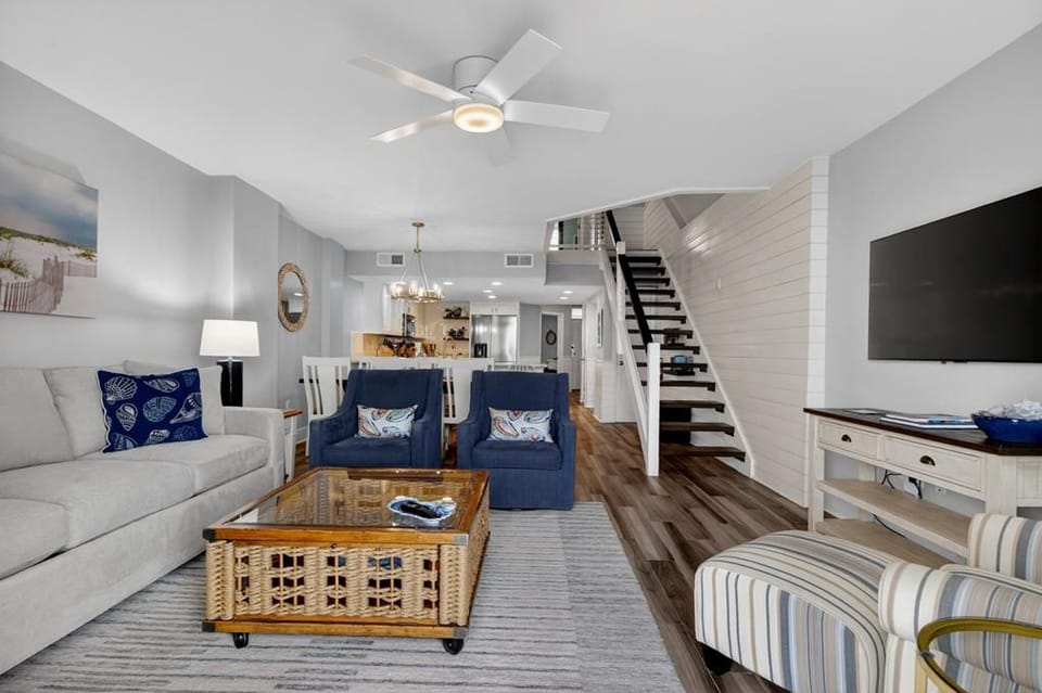 Oceanfront Living Room at 423 C Shipwatch Villa