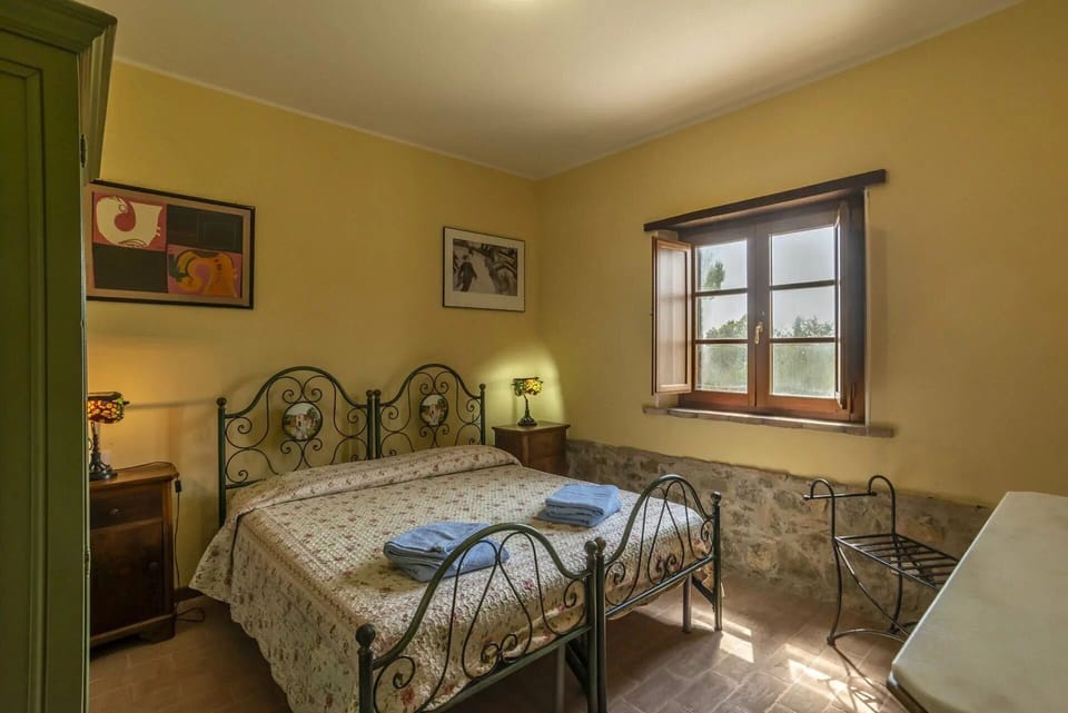 Wall, Furniture, Interior Design, Home, Ceiling, Room, Chair, Bedroom, Bed, Villa