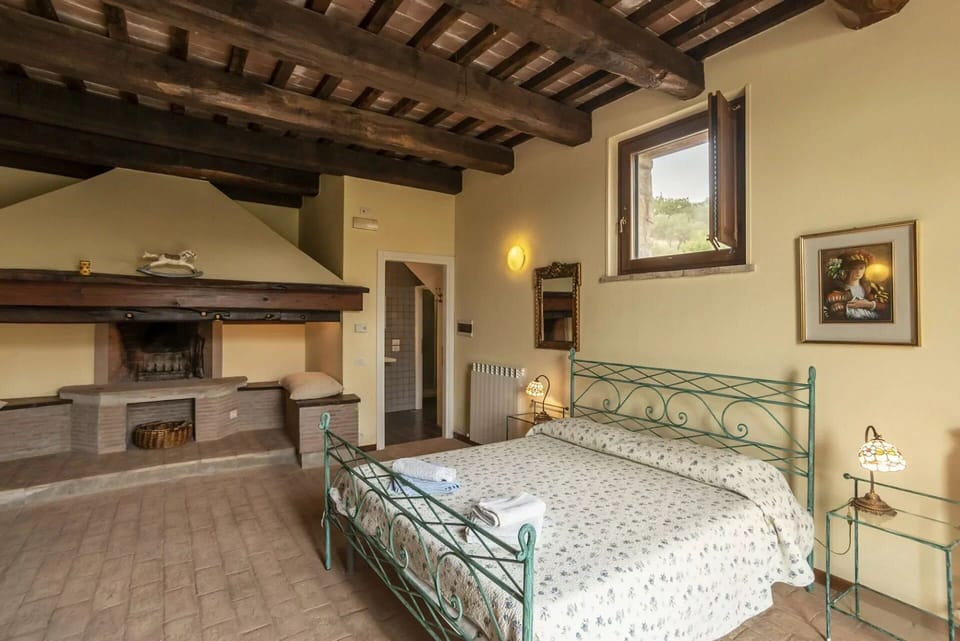 Furniture, Home, Chair, Villa, Estate, Farmhouse, Lamp, Hotel, Houseplant