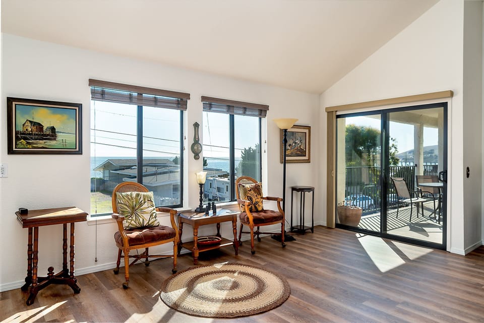 Peekaboo views of the ocean