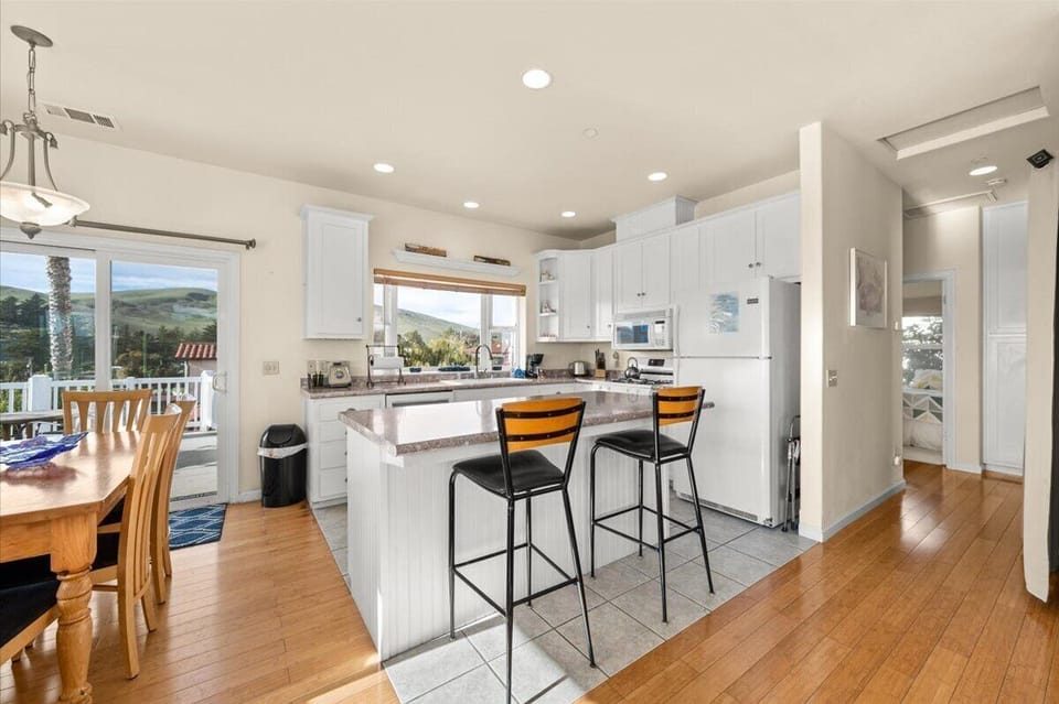Open kitchen