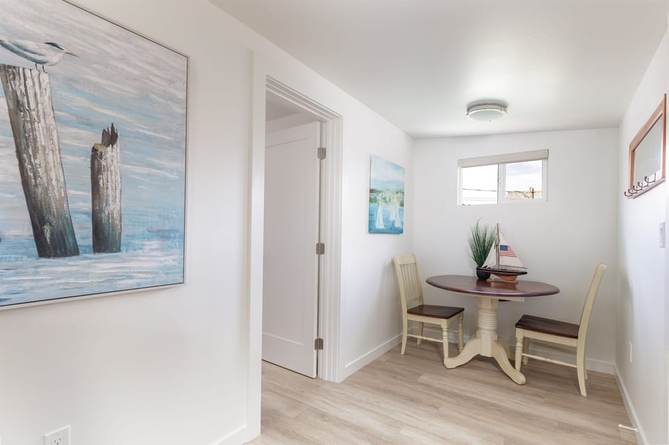 Entry way and sitting area
