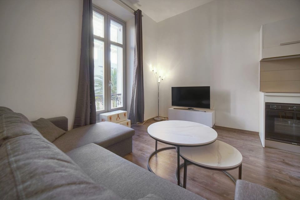 2025-11 - frgk - appt 2 rue Jean Goujon CANNES - 09_2