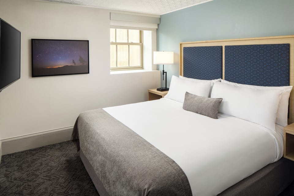Unit with a King bed