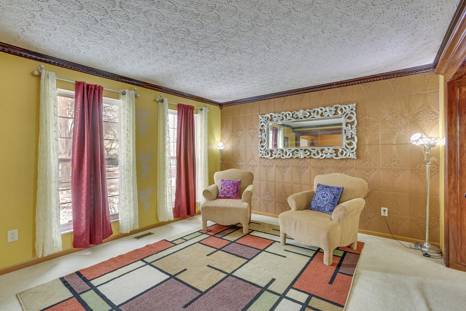 Sitting Room | 1st Floor