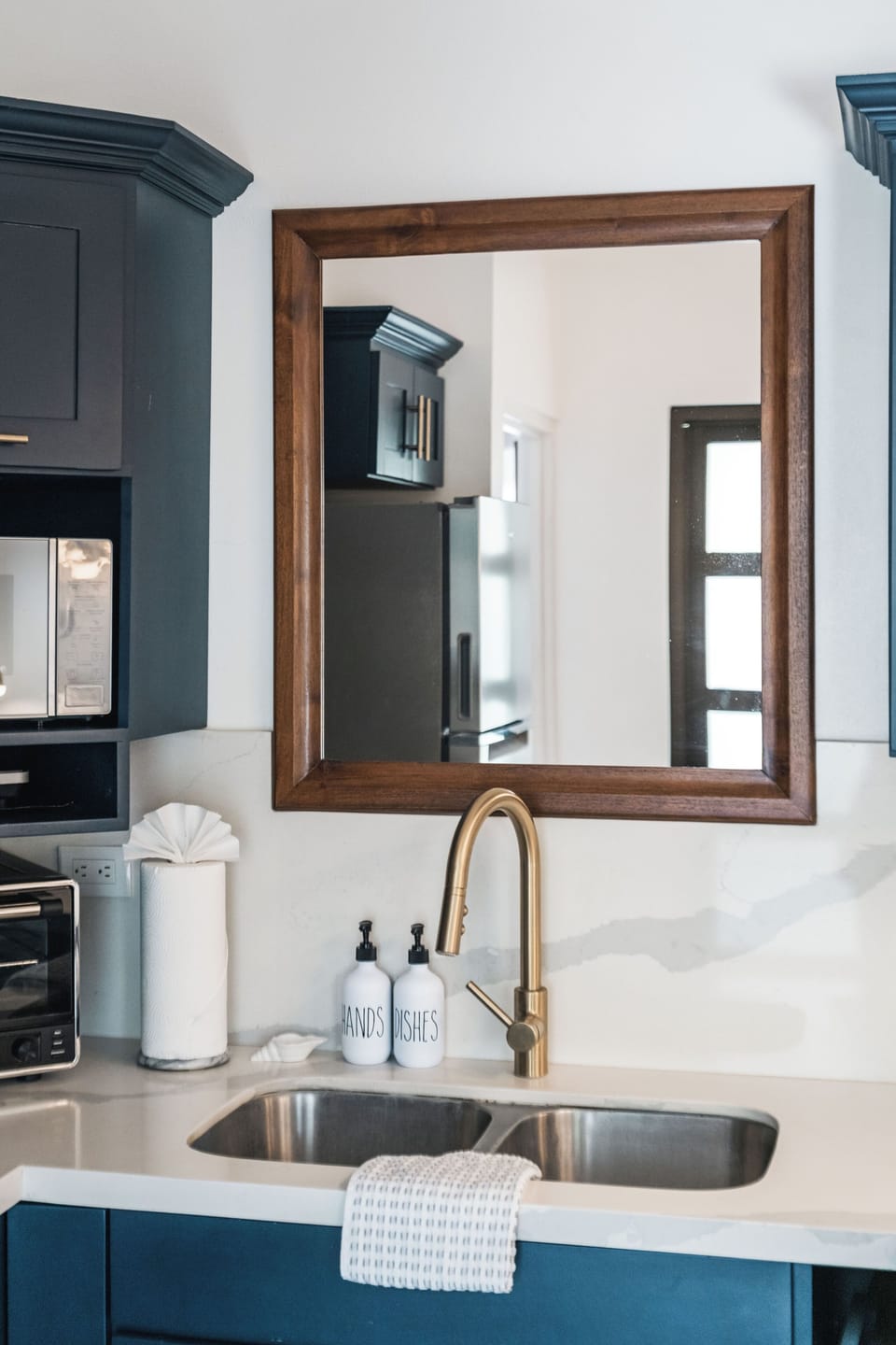 A bright, fully equipped kitchenette with everything you need for coffee at sunrise or dinner at home.